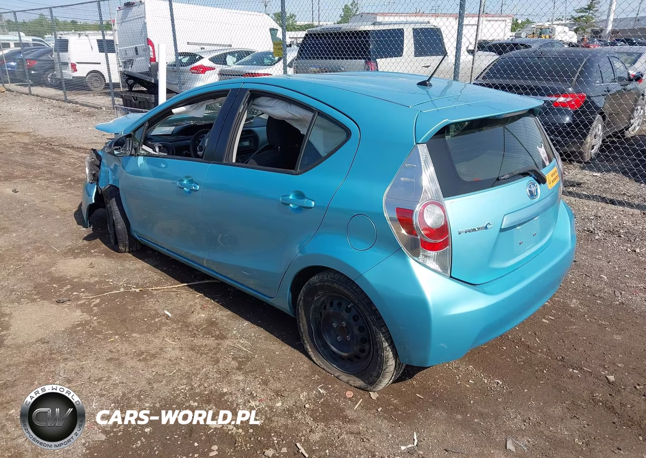 2012 Toyota Prius C Two VIN:JTDKDTB39C1009591 - 3