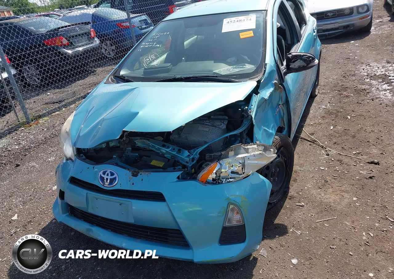 2012 Toyota Prius C Two VIN:JTDKDTB39C1009591 - 6