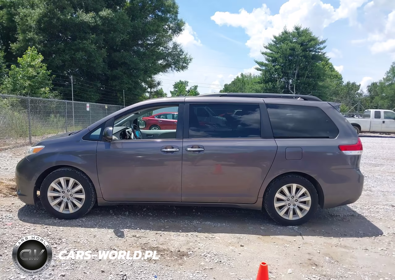 2012 Toyota Sienna Limited V6 7 Passenger VIN:5TDYK3DC5CS221128 - 14