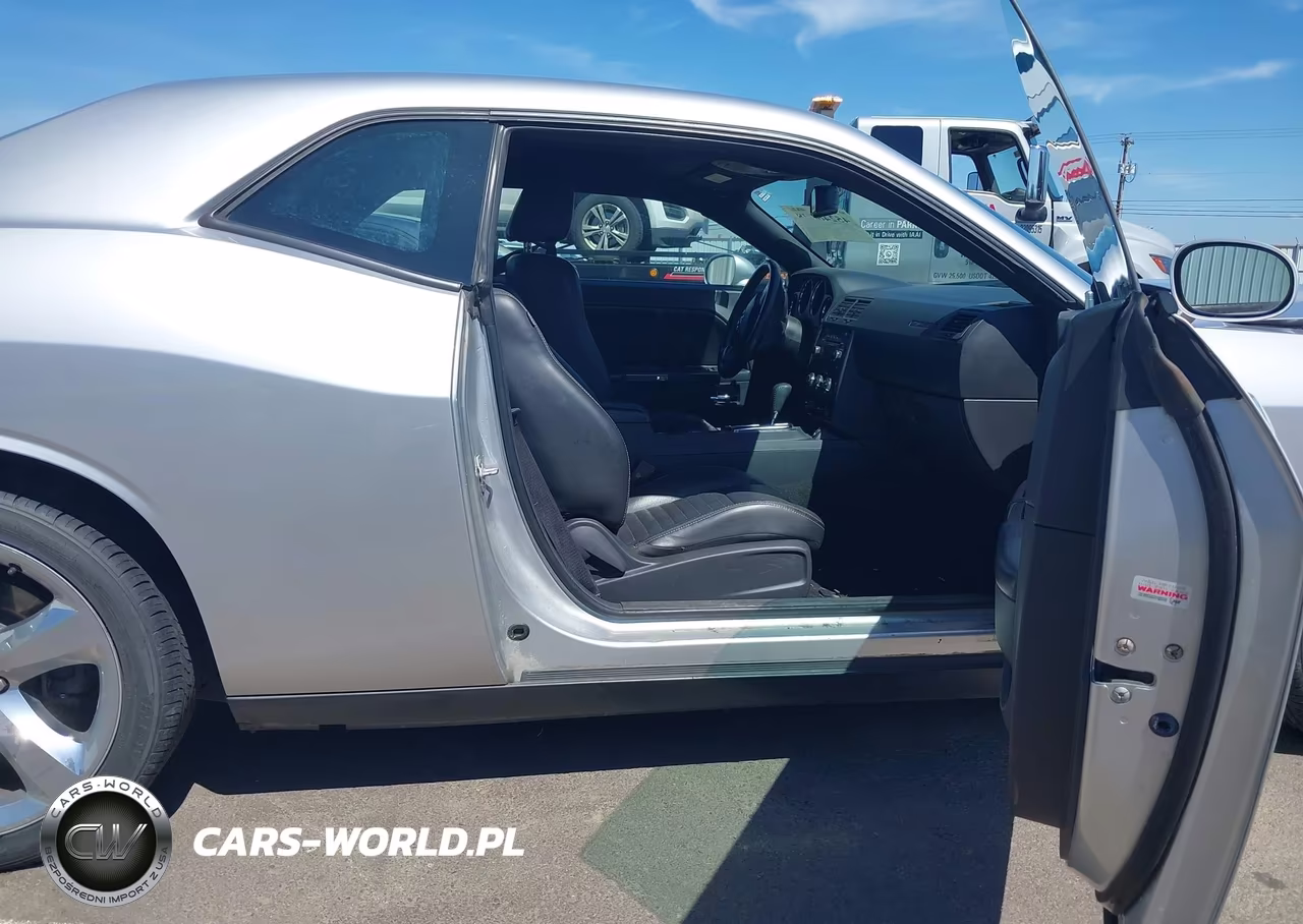 2012 Dodge Challenger Sxt VIN:2C3CDYAG3CH131133 - 5