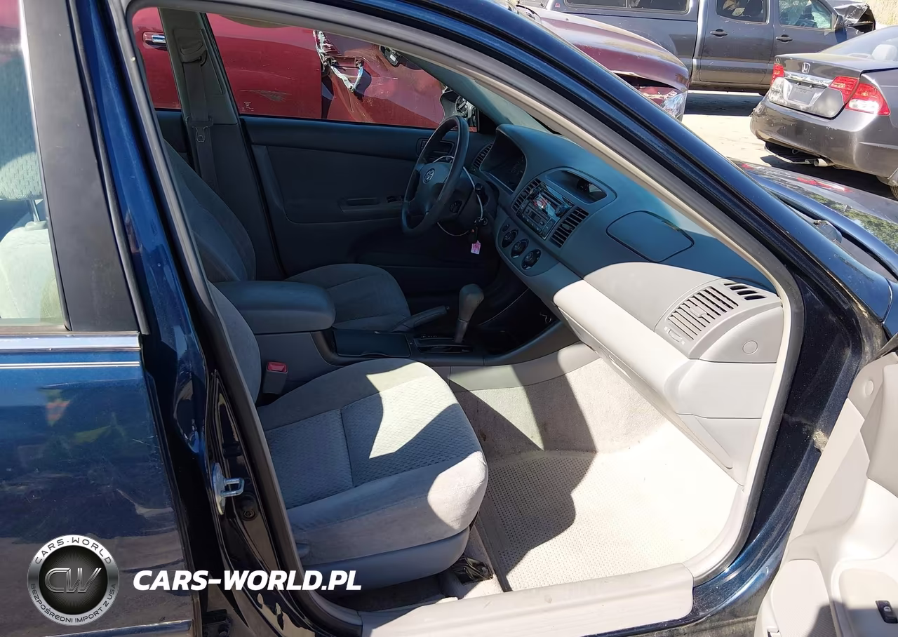 2004 Toyota Camry Le VIN:4T1BE32K34U266553 - 5
