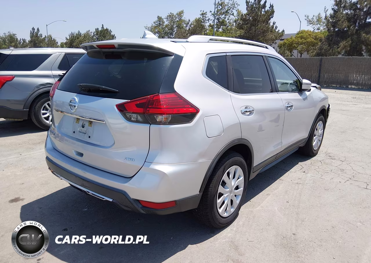 2017 Nissan Rogue S VIN:KNMAT2MV4HP552231 - 4
