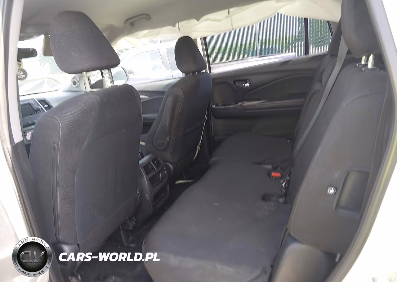 2018 Honda Pilot Lx VIN:5FNYF6H16JB065505 - 8
