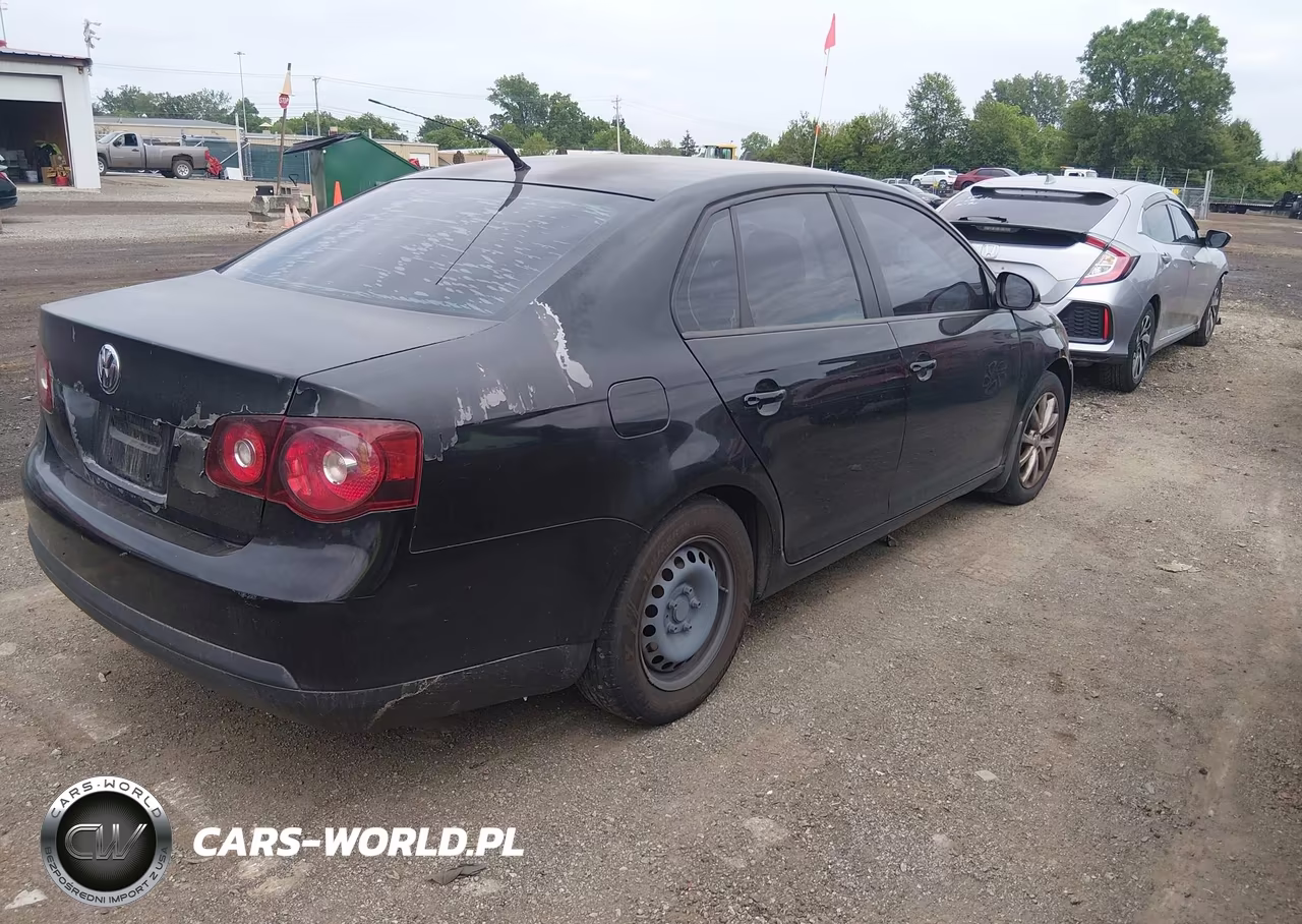 2010 Volkswagen Jetta Limited Edition VIN:3VWRX7AJ4AM164527 - 4