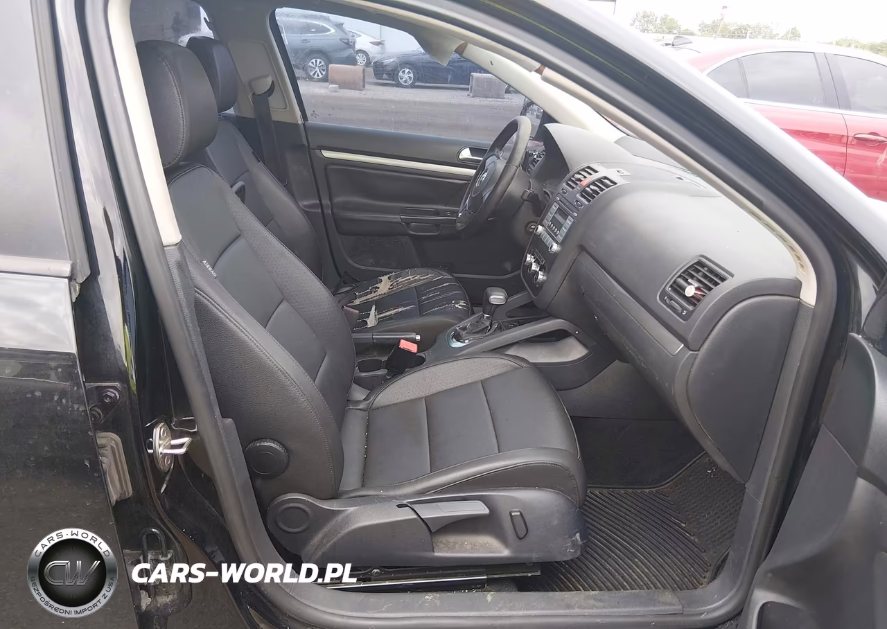 2010 Volkswagen Jetta Limited Edition VIN:3VWRX7AJ4AM164527 - 5