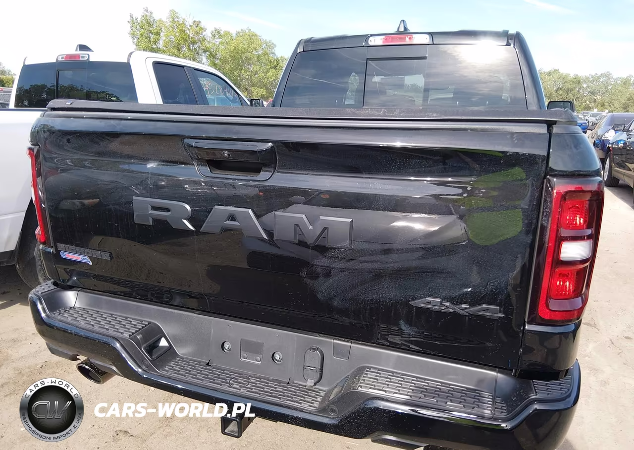 2025 Ram 1500 Big Horn 4X4 5'7 Box VIN:3C6SRFFP7S4501142 - 16