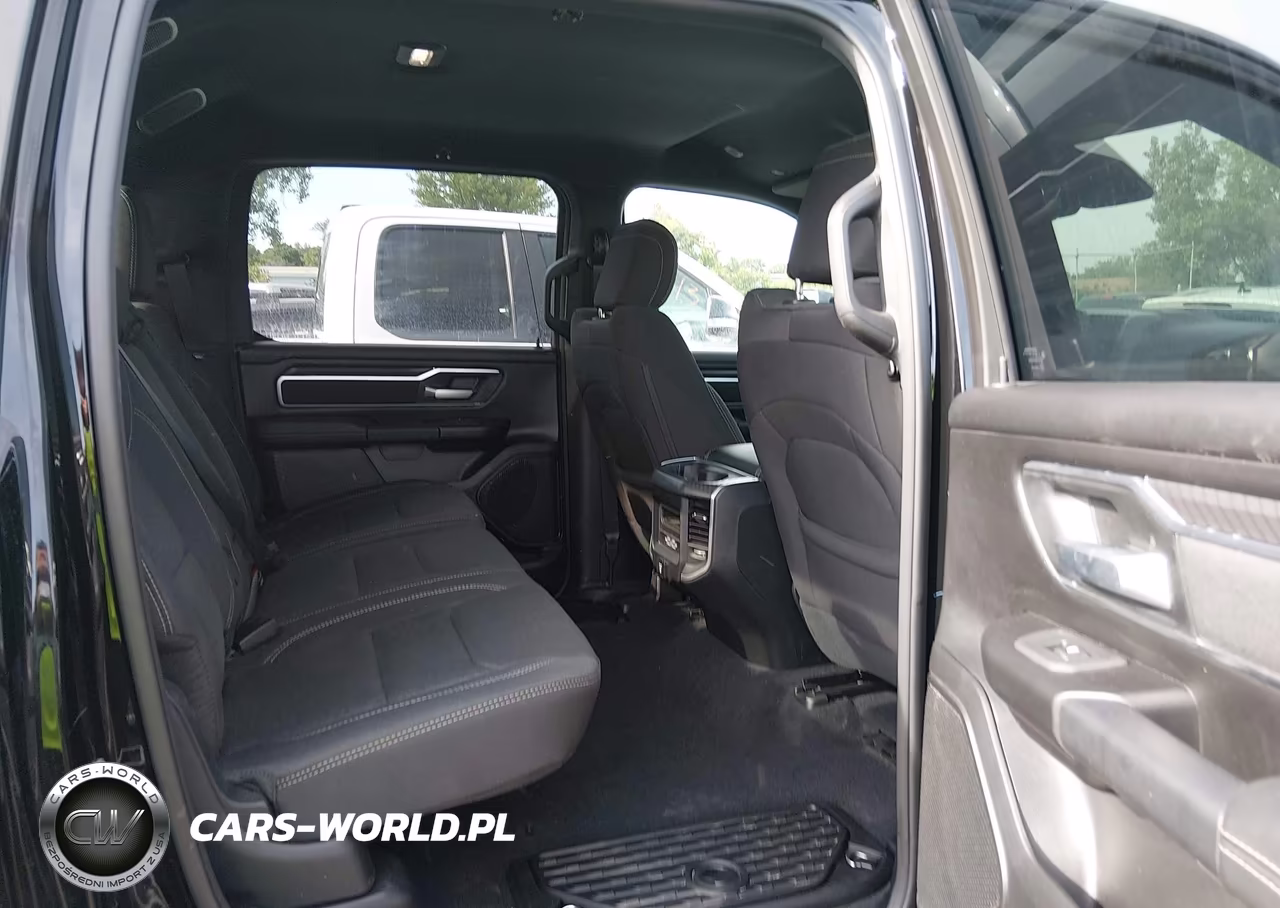 2025 Ram 1500 Big Horn 4X4 5'7 Box VIN:3C6SRFFP7S4501142 - 8