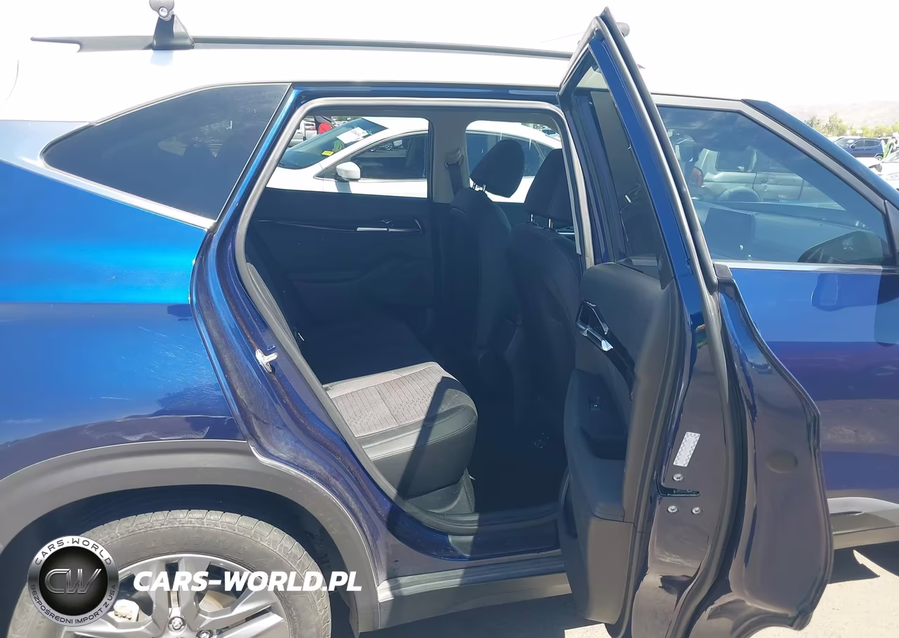 2021 Kia Seltos S VIN:KNDEUCAAXM7201209 - 8