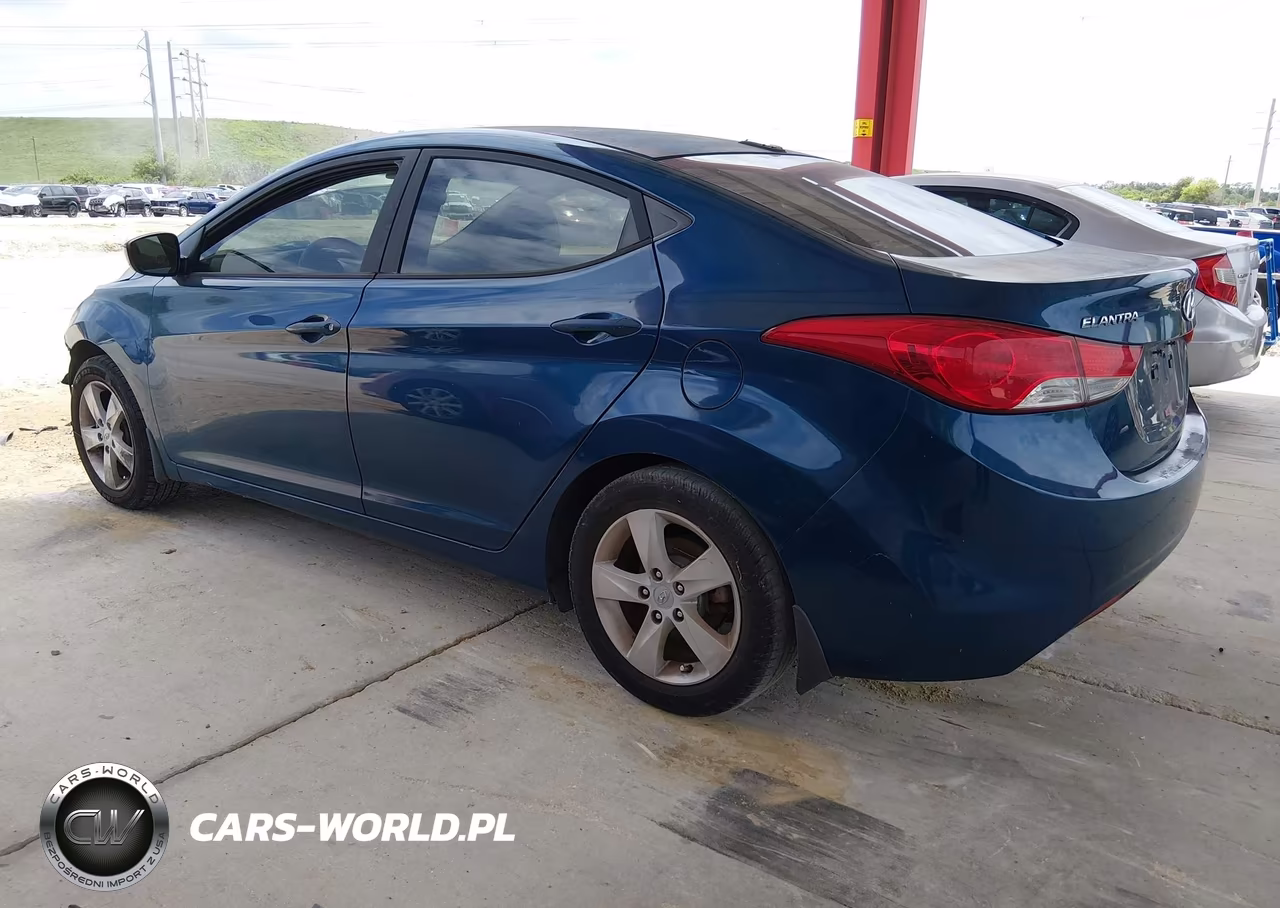 2013 Hyundai Elantra Gls VIN:KMHDH4AE6DU970747 - 3