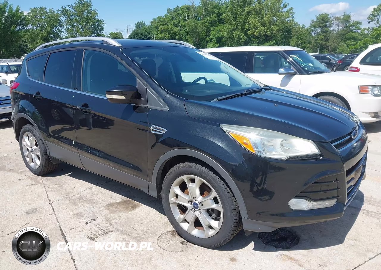 2014 Ford Escape Titanium – zdjęcie 1 z 11