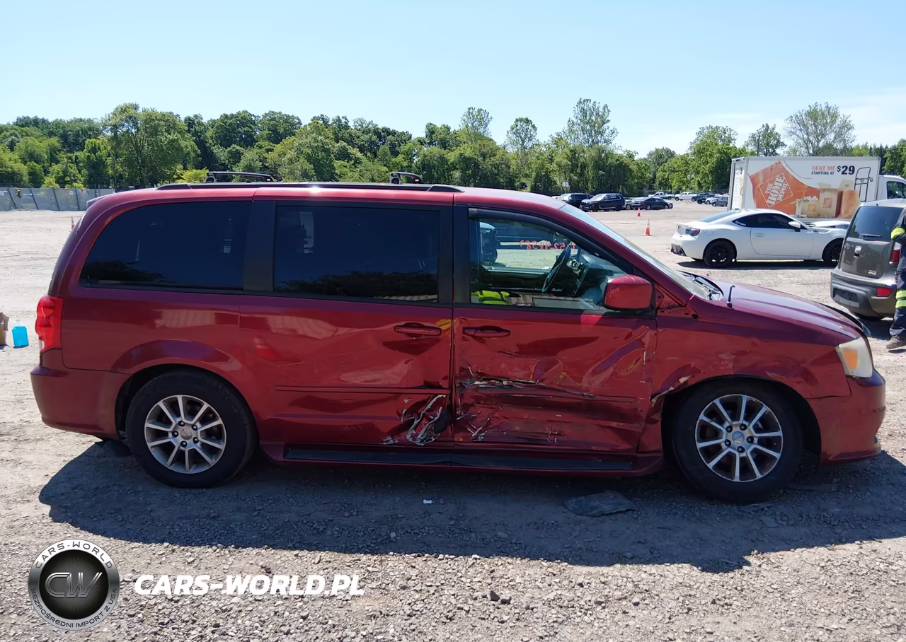 2011 Dodge Grand Caravan R-T VIN:2D4RN7DG6BR711741 - 13