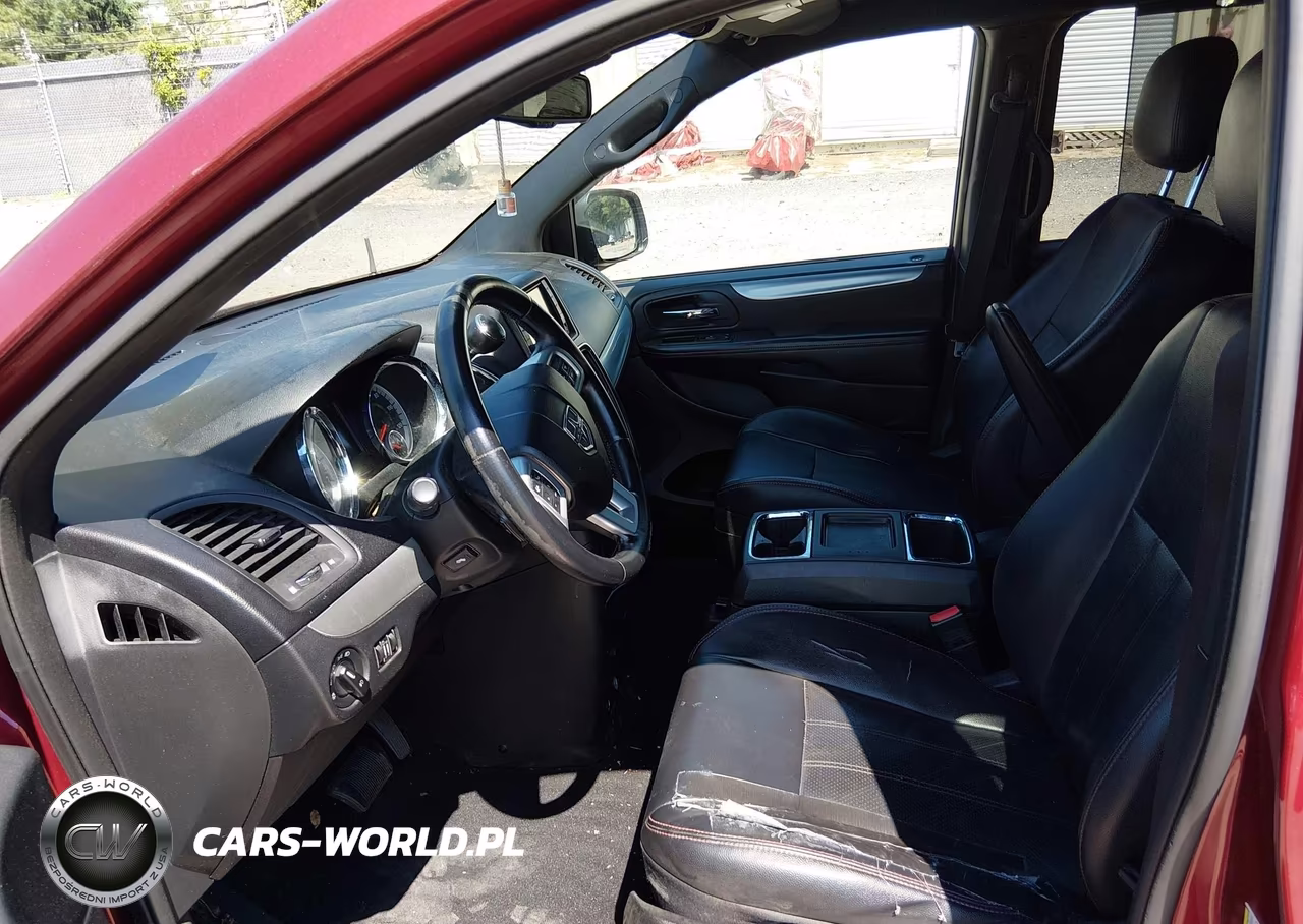 2011 Dodge Grand Caravan R-T VIN:2D4RN7DG6BR711741 - 5