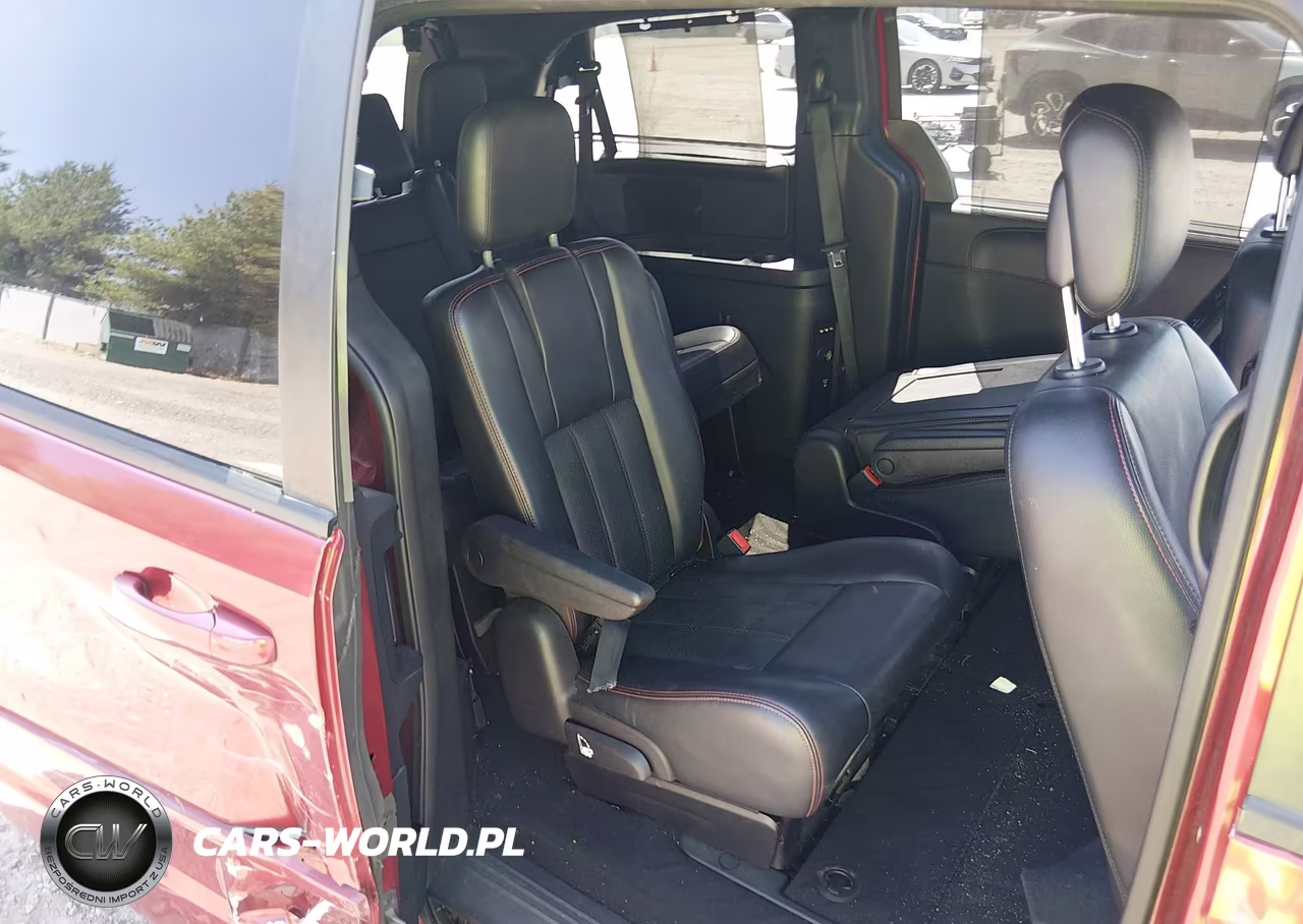 2011 Dodge Grand Caravan R-T VIN:2D4RN7DG6BR711741 - 8