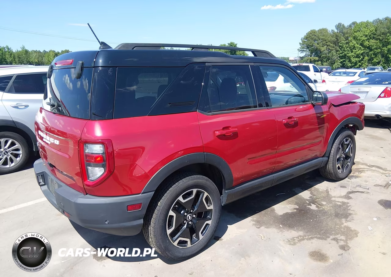 2021 Ford Bronco Sport Outer Banks VIN:3FMCR9C65MRA75351 - 4