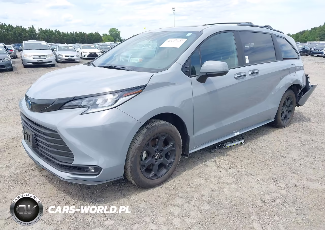 2025 Toyota Sienna Woodland Edition VIN:5TDCSKFC8SS201682 - 2