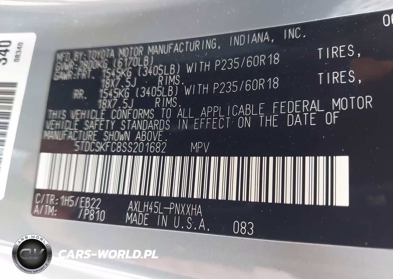 2025 Toyota Sienna Woodland Edition VIN:5TDCSKFC8SS201682 - 9
