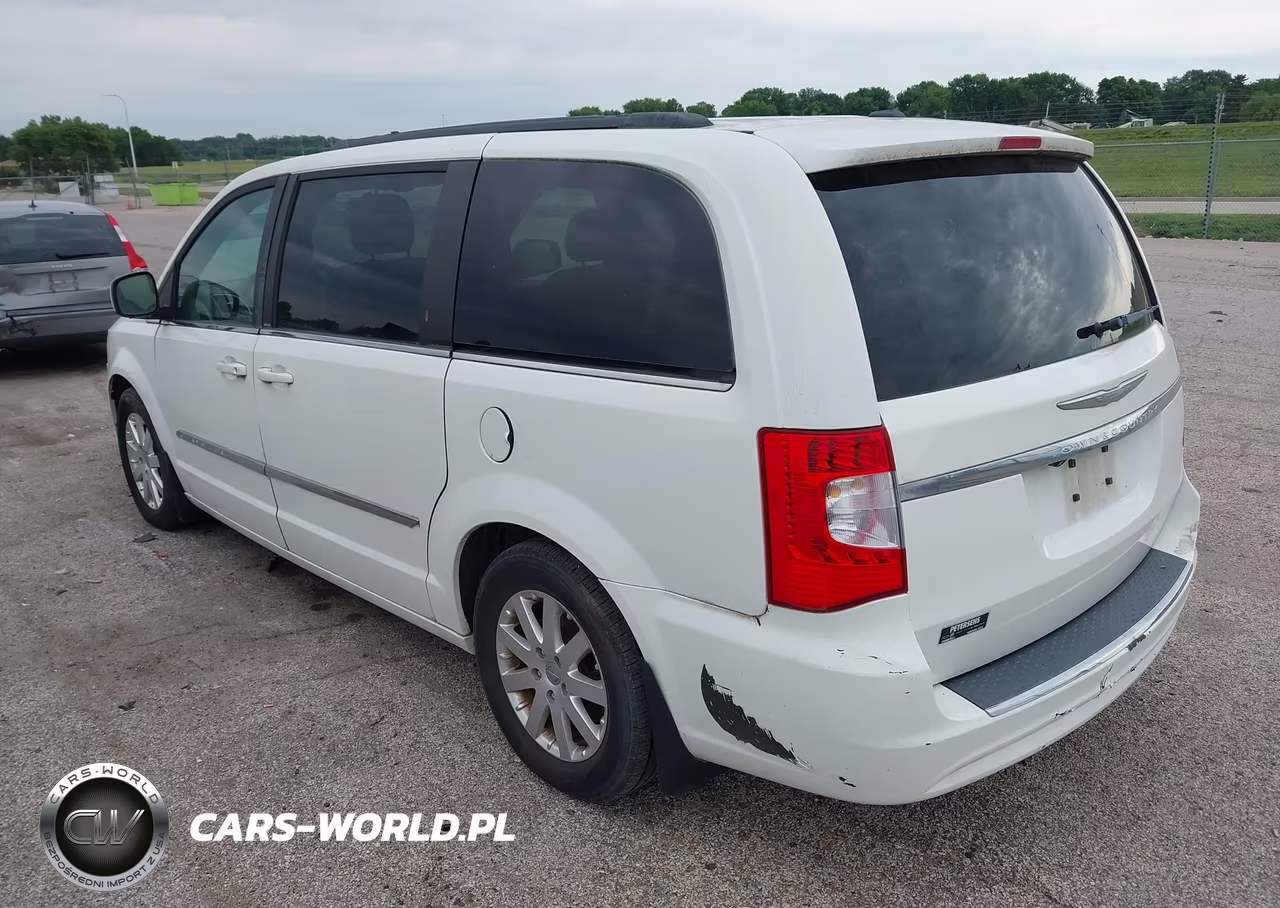 2013 Chrysler Town & Country Touring VIN:2C4RC1BG9DR530946 - 3