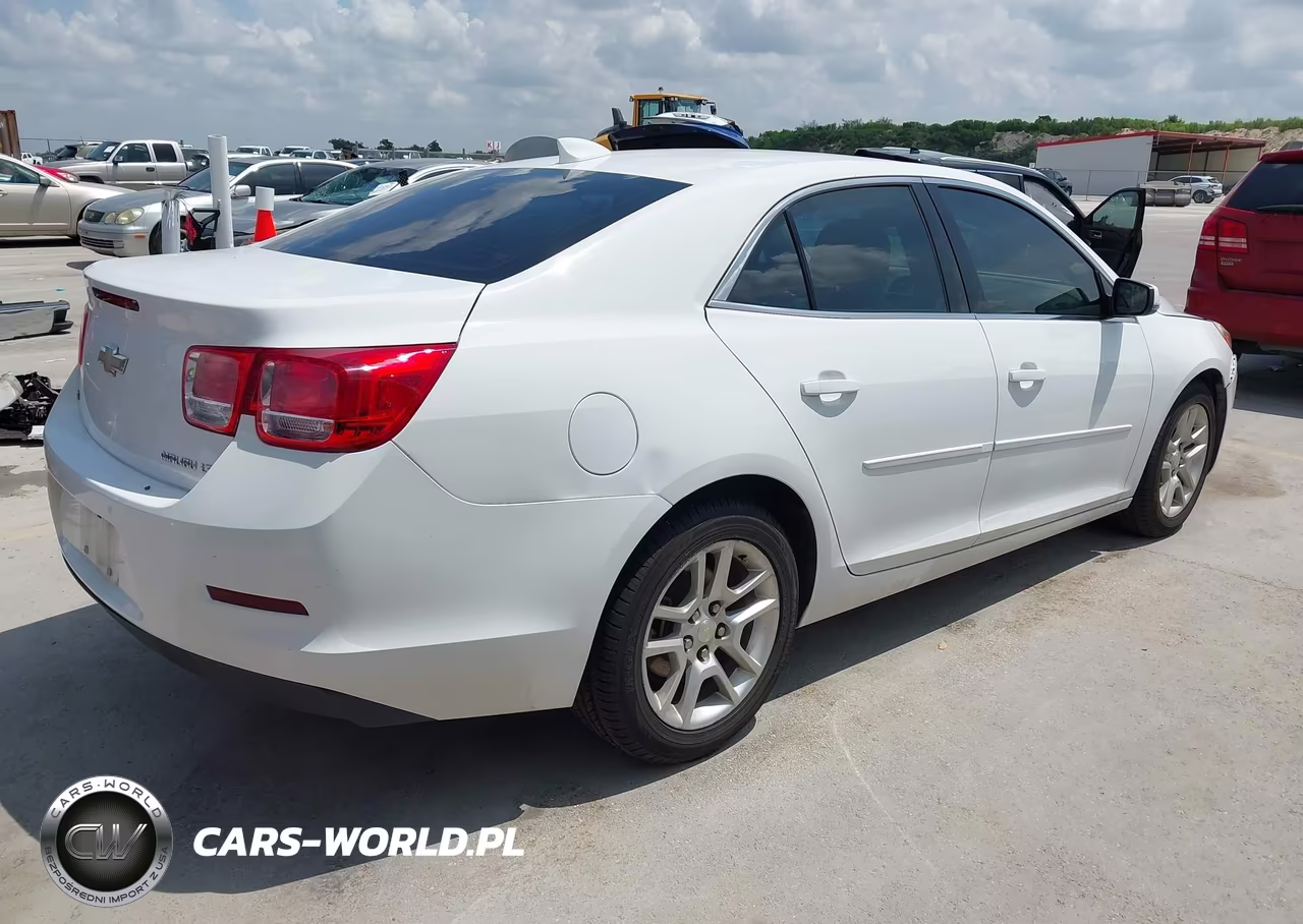 2015 Chevrolet Malibu 1Lt VIN:1G11C5SL1FF279652 - 4