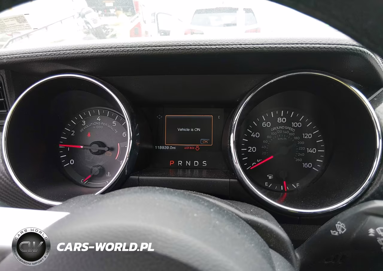 2017 Ford Mustang V6 VIN:1FA6P8AM3H5250262 - 7