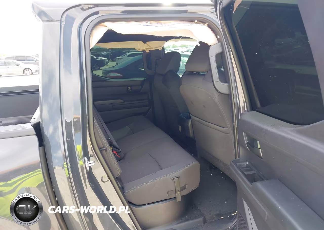 2025 Toyota Tacoma Sr5 VIN:3TYKB5FN4ST029637 - 8