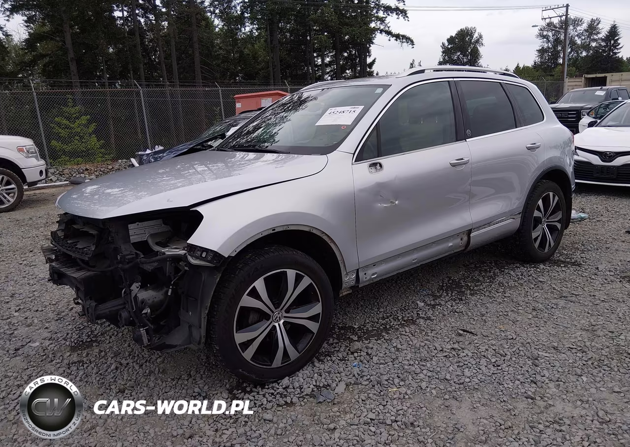 2017 Volkswagen Touareg V6 Wolfsburg Edition VIN:WVGRF7BP6HD001033 - 2