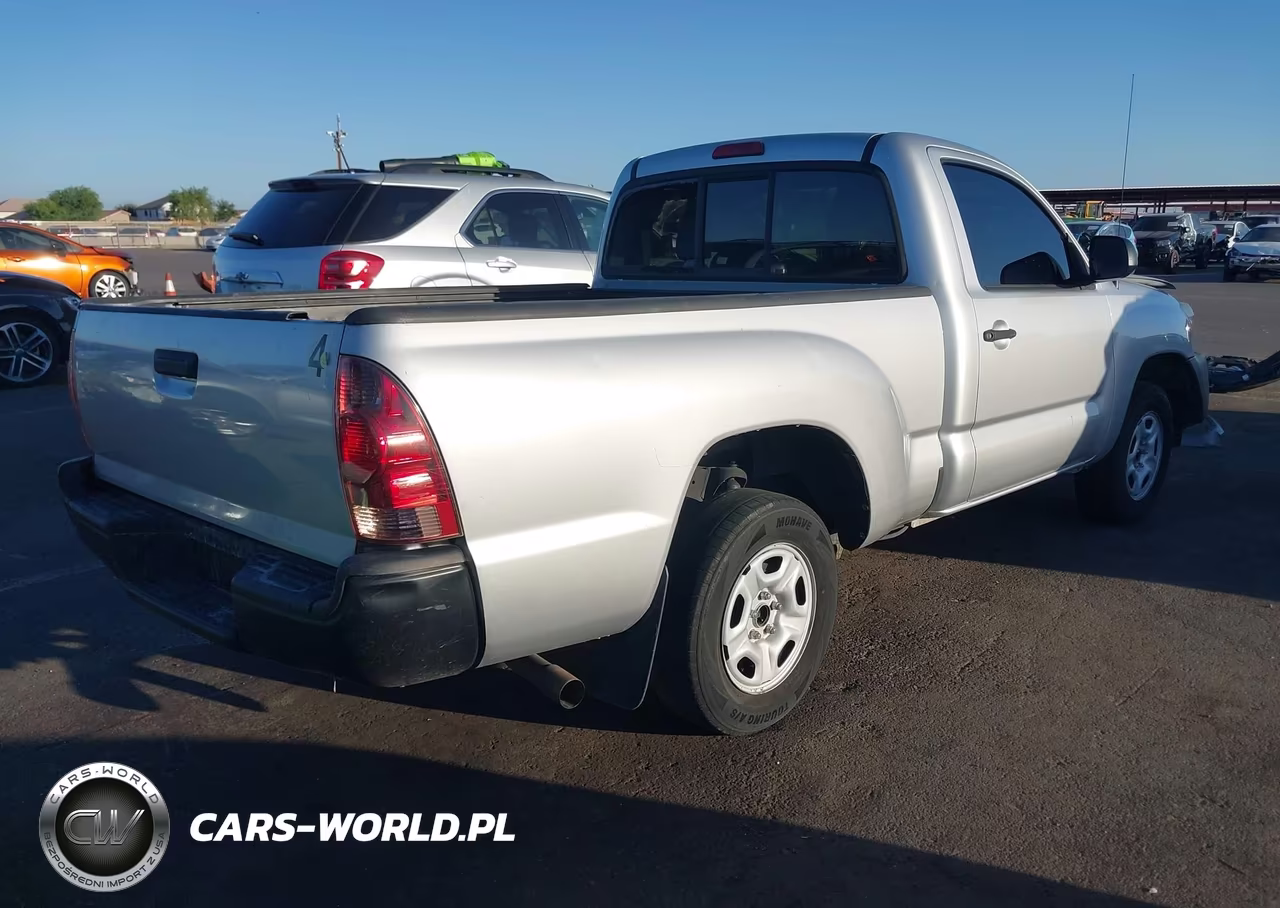 2012 Toyota Tacoma VIN:5TFNX4CN0CX016419 - 4