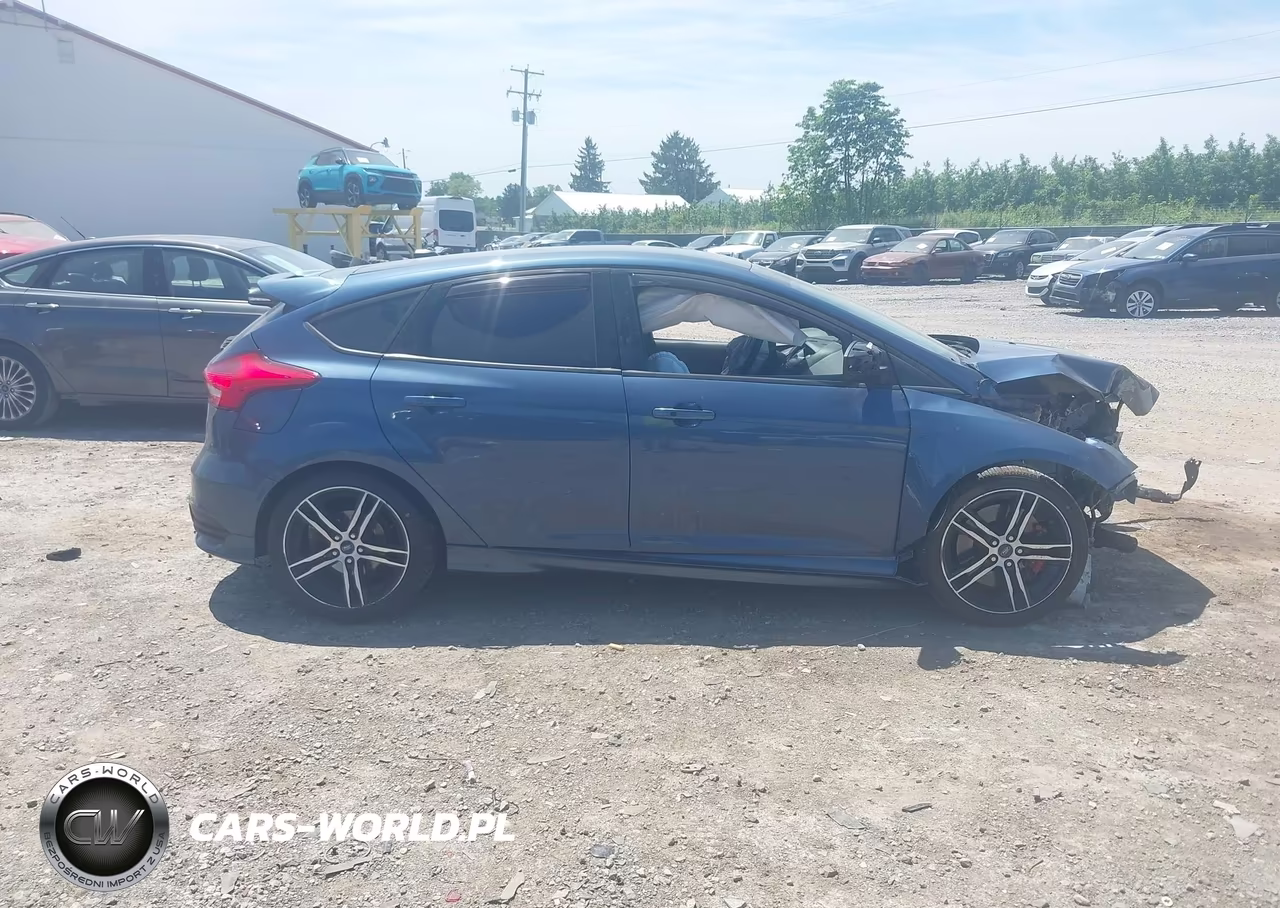 2018 Ford 4 Door Sedan VIN:1FADP3L94JL213306 - 13