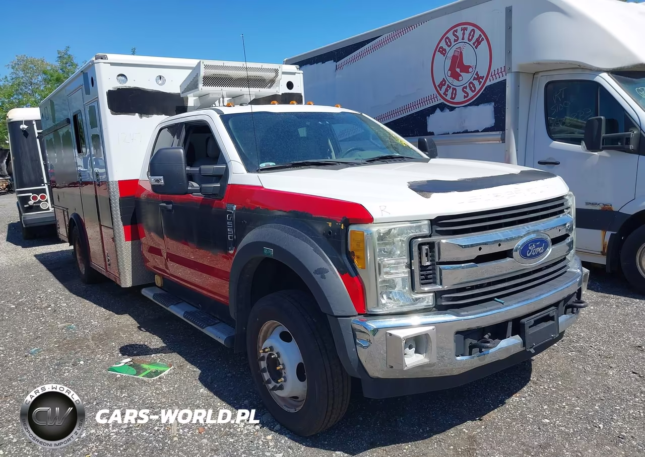 2017 Ford F-550 Chassis Xlt