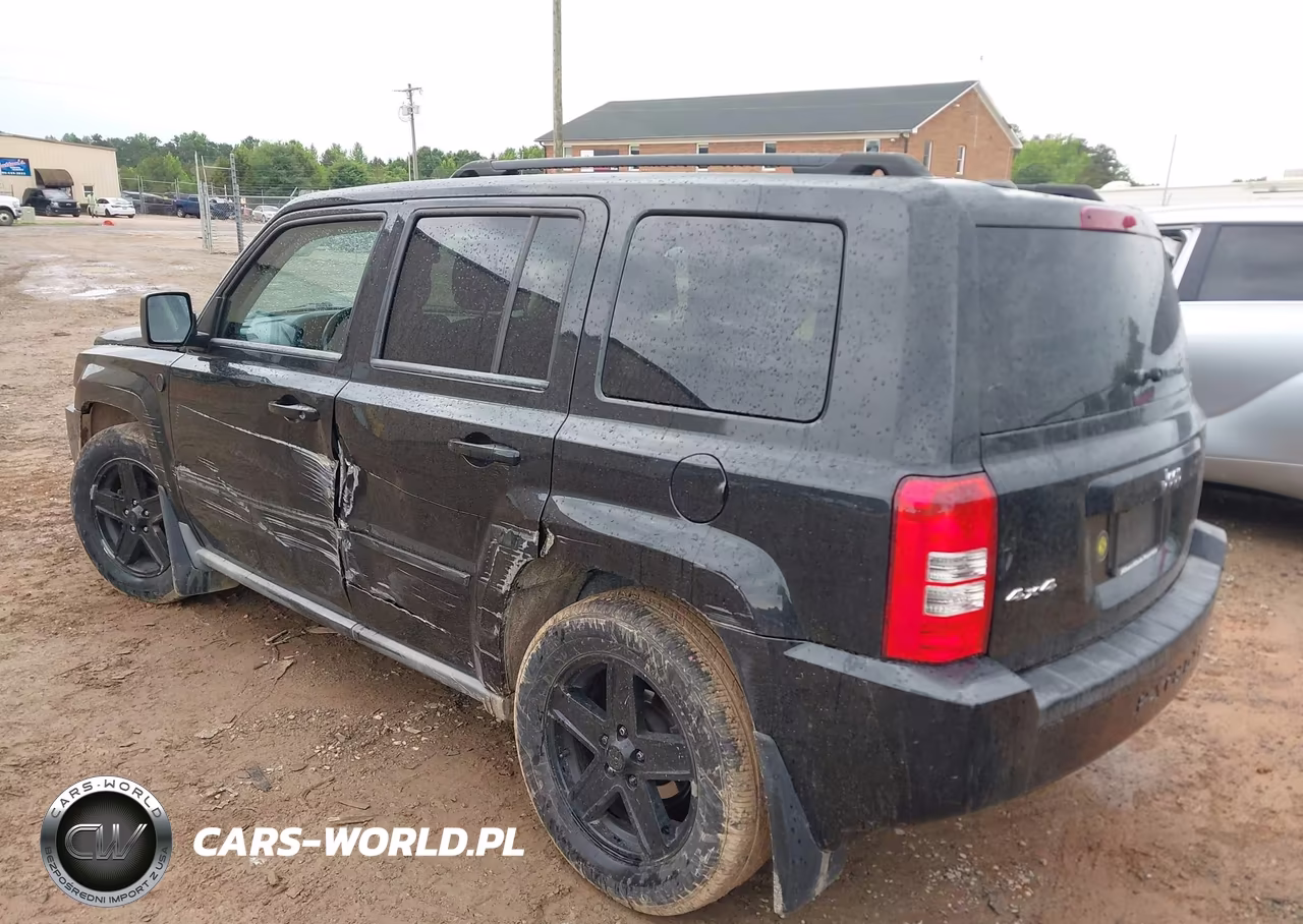 2010 Jeep Patriot Sport VIN:1J4NF1GB6AD666009 - 3