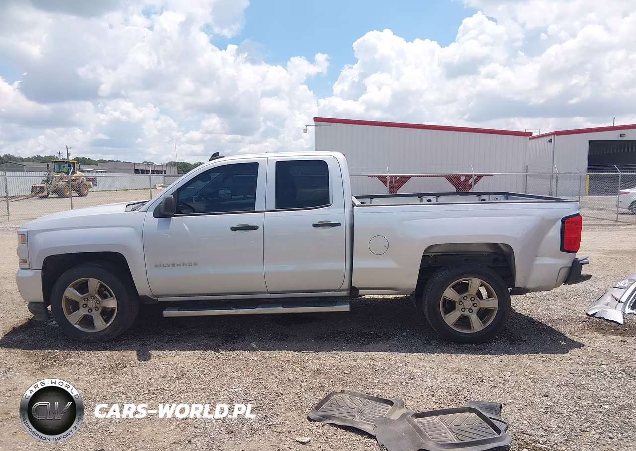 2017 Chevrolet Silverado 1500 Custom VIN:1GCRCPEC9HZ156667 - 15