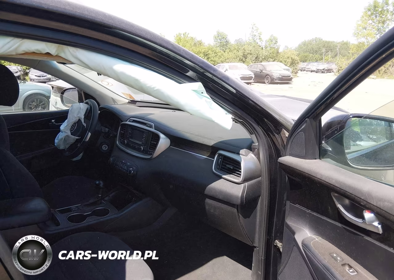 2018 Kia Sorento 3.3L Lx VIN:5XYPGDA59JG352050 - 5