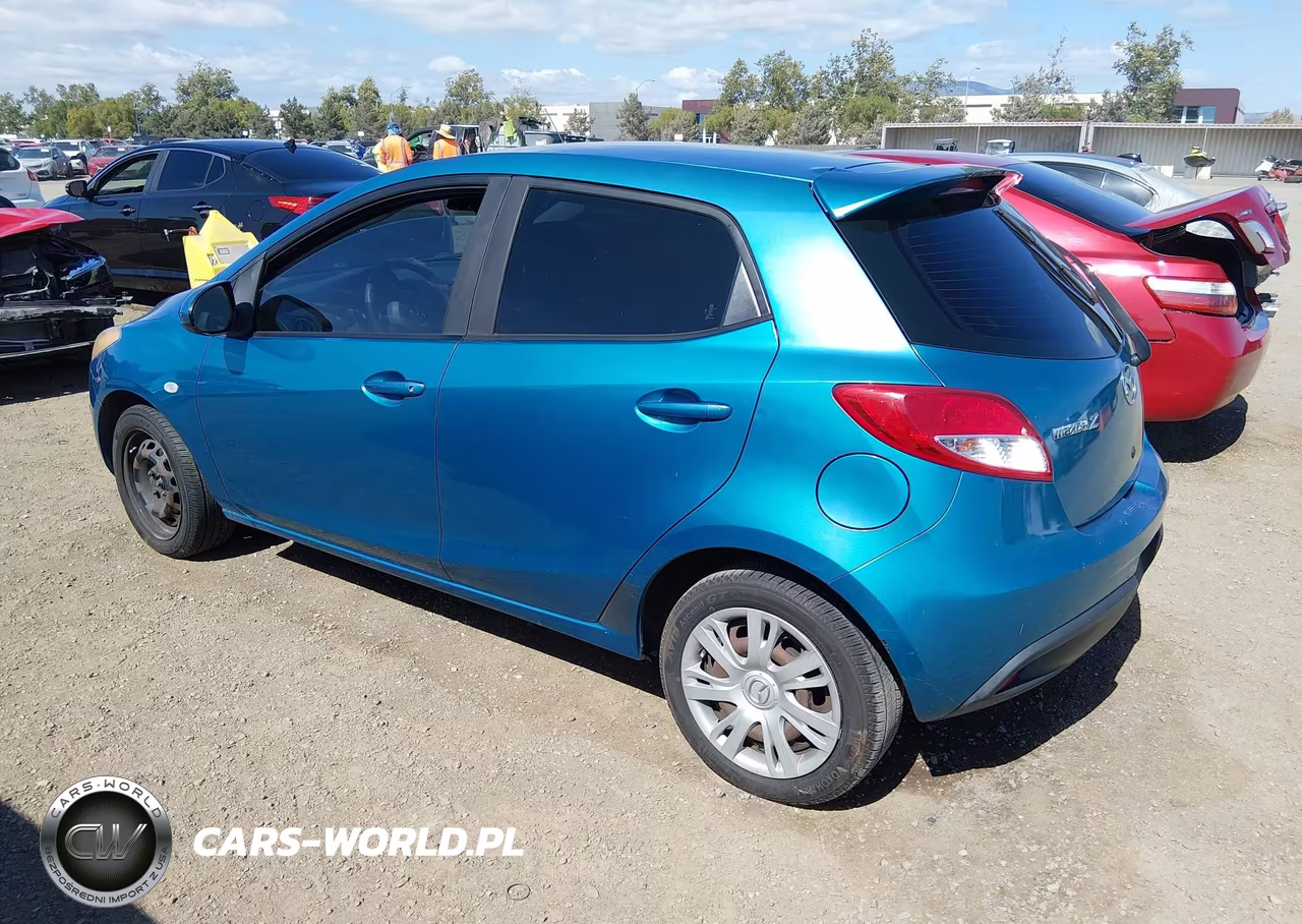 2012 Mazda Mazda2 Sport VIN:JM1DE1KZ0C0139599 - 3