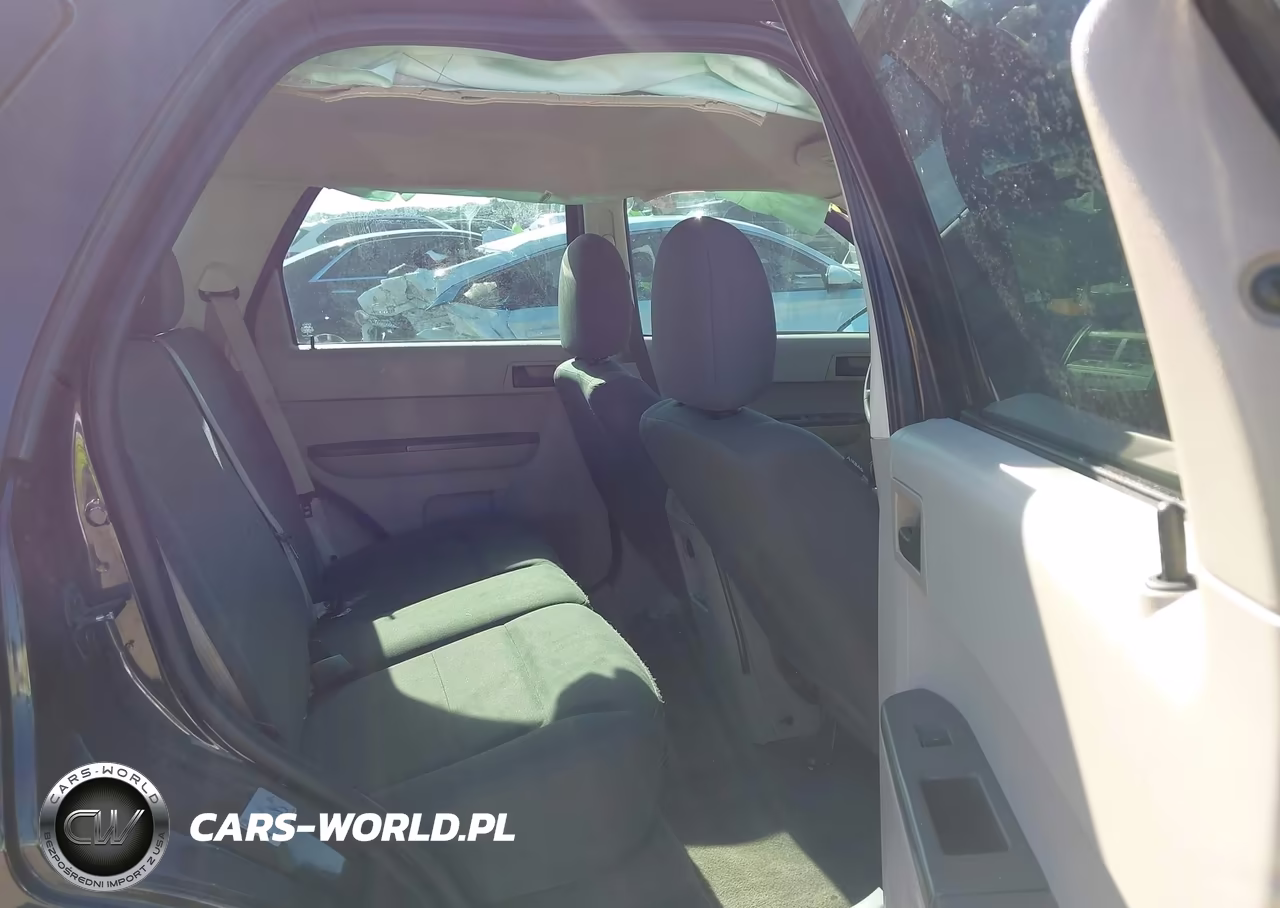 2011 Ford Escape Xls VIN:1FMCU0C70BKC62596 - 8