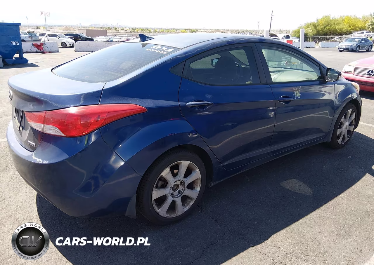 2013 Hyundai Elantra Limited VIN:KMHDH4AEXDU689888 - 4