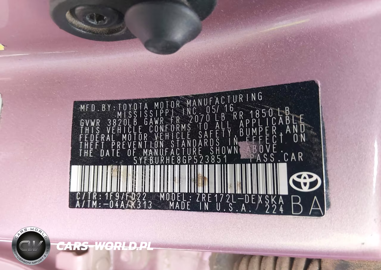 2016 Toyota Corolla S Plus VIN:5YFBURHE8GP523851 - 9