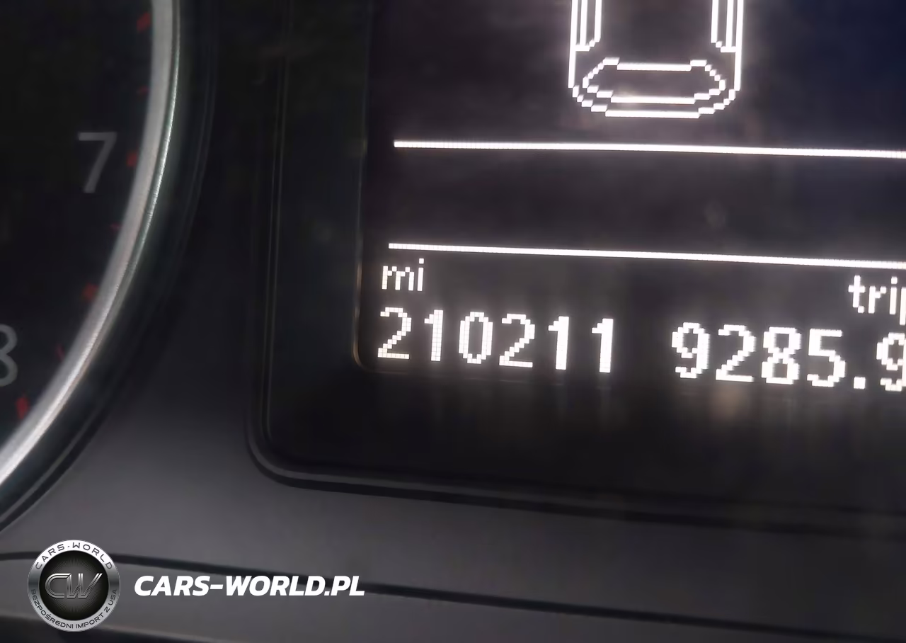 2015 Volkswagen Tiguan S VIN:WVGAV7AX0FW597288 - 15