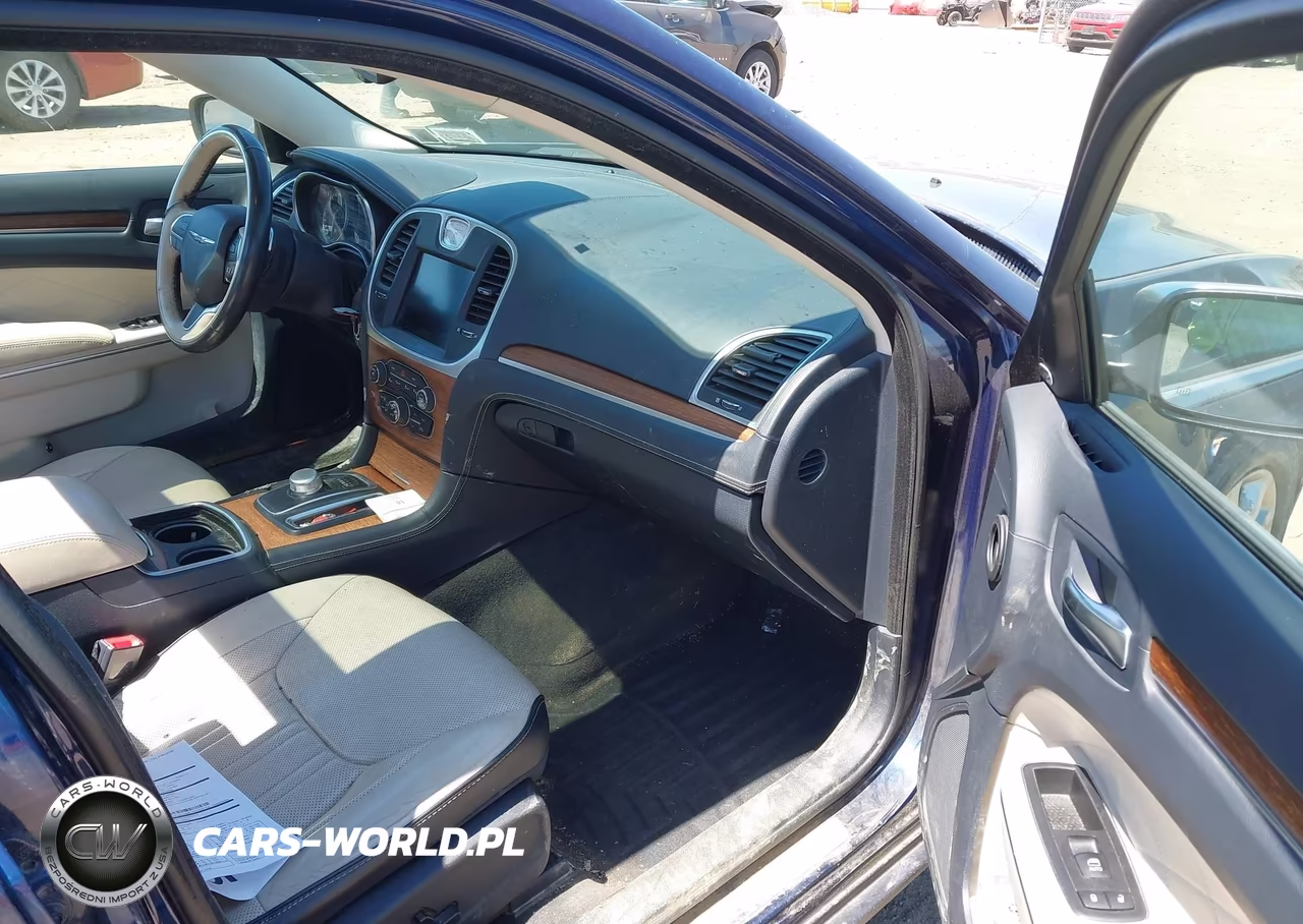 2015 Chrysler 300C Platinum Awd VIN:2C3CCASG5FH773219 - 5