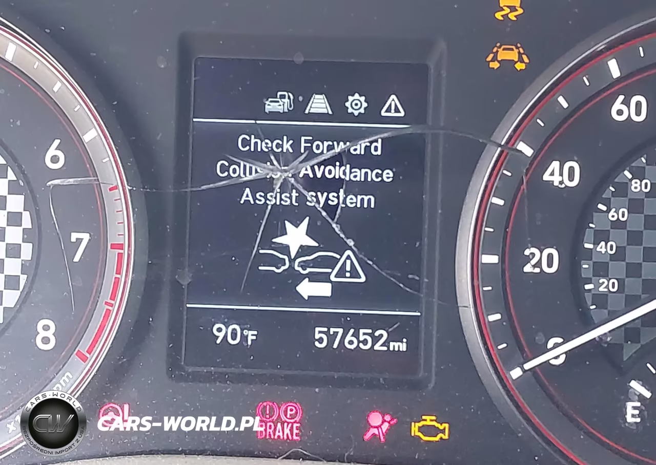 2020 Hyundai Veloster 2.0 VIN:KMHTG6AF8LU022142 - 16