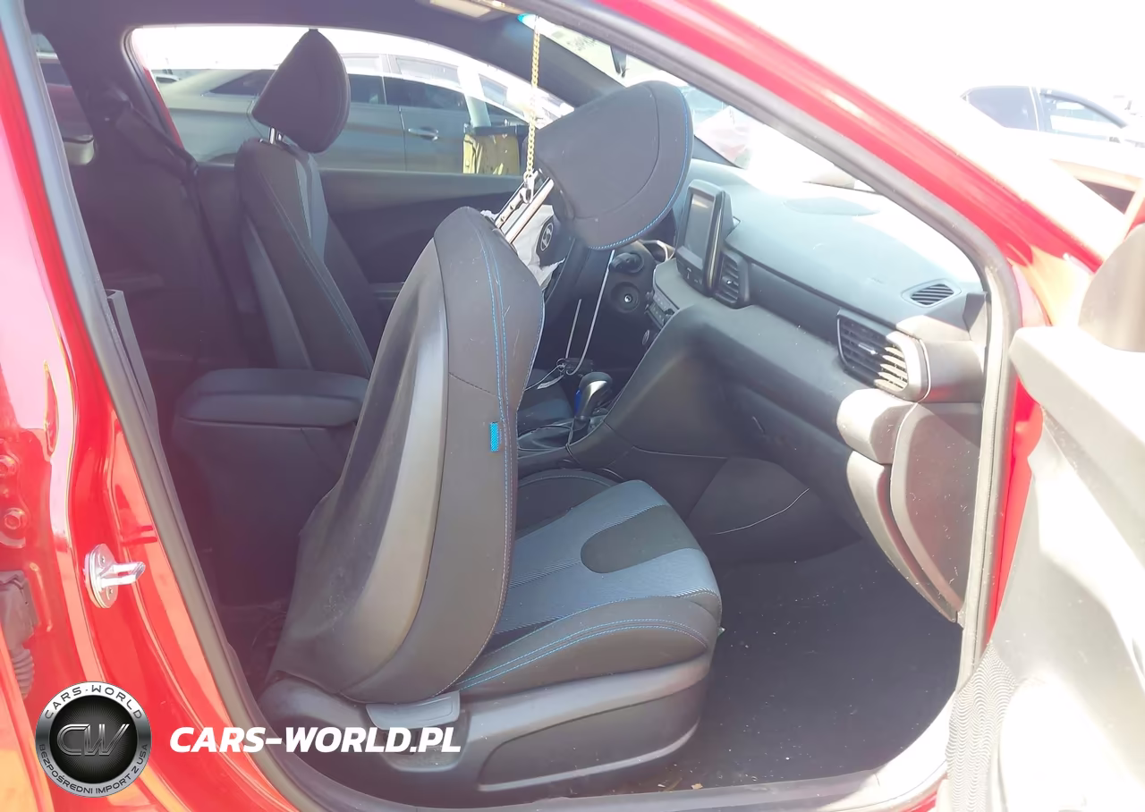 2020 Hyundai Veloster 2.0 VIN:KMHTG6AF8LU022142 - 5
