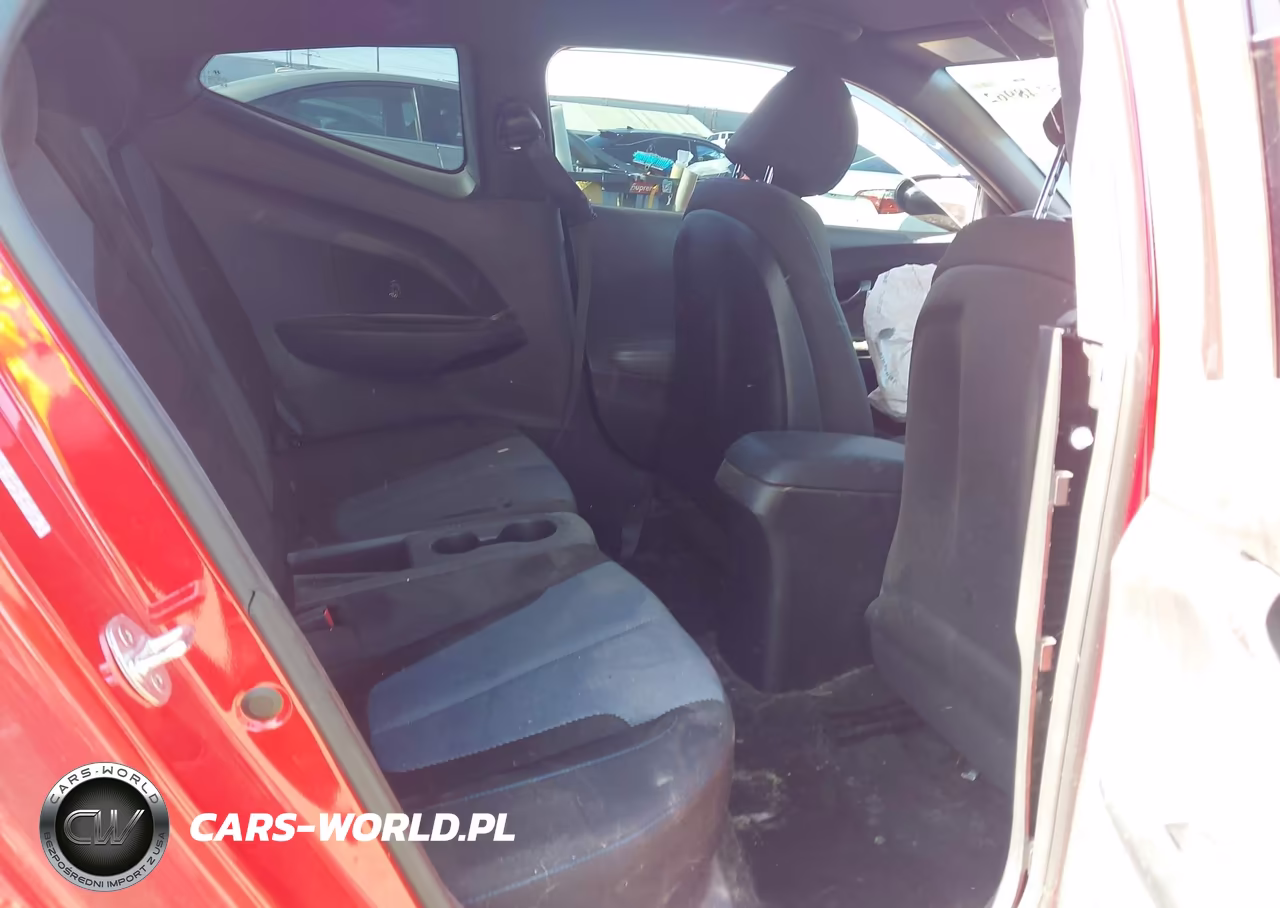 2020 Hyundai Veloster 2.0 VIN:KMHTG6AF8LU022142 - 8