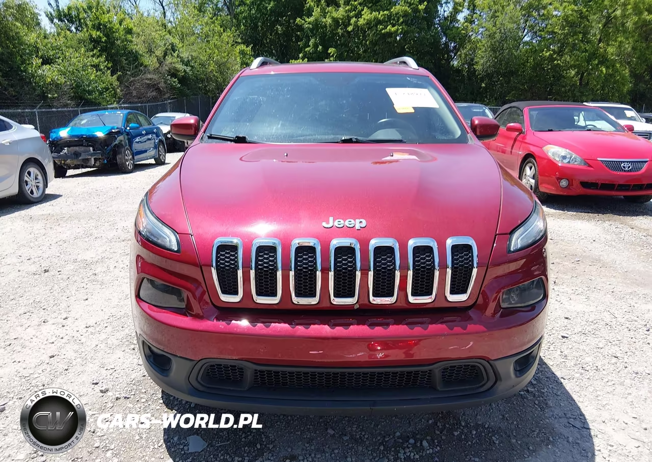 2015 Jeep Cherokee Latitude VIN:1C4PJMCS6FW725981 - 13