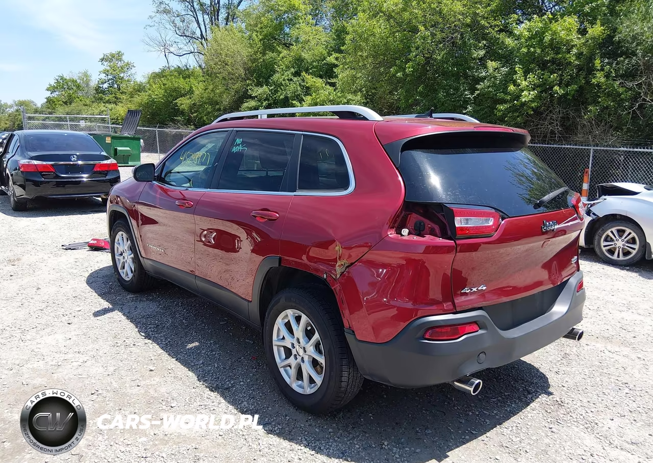2015 Jeep Cherokee Latitude VIN:1C4PJMCS6FW725981 - 3