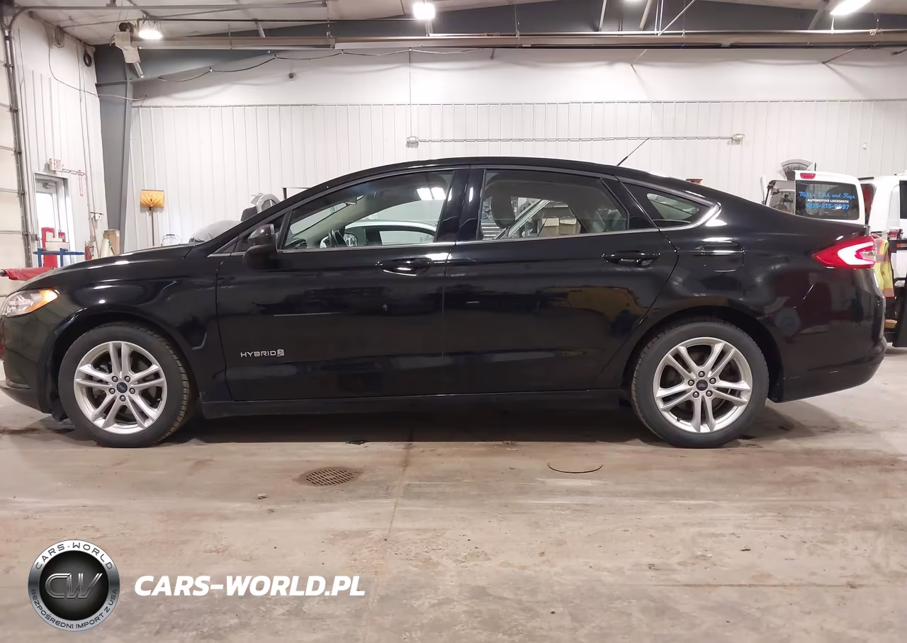 2018 Ford Fusion Hybrid S VIN:3FA6P0UU4JR122631 - 14