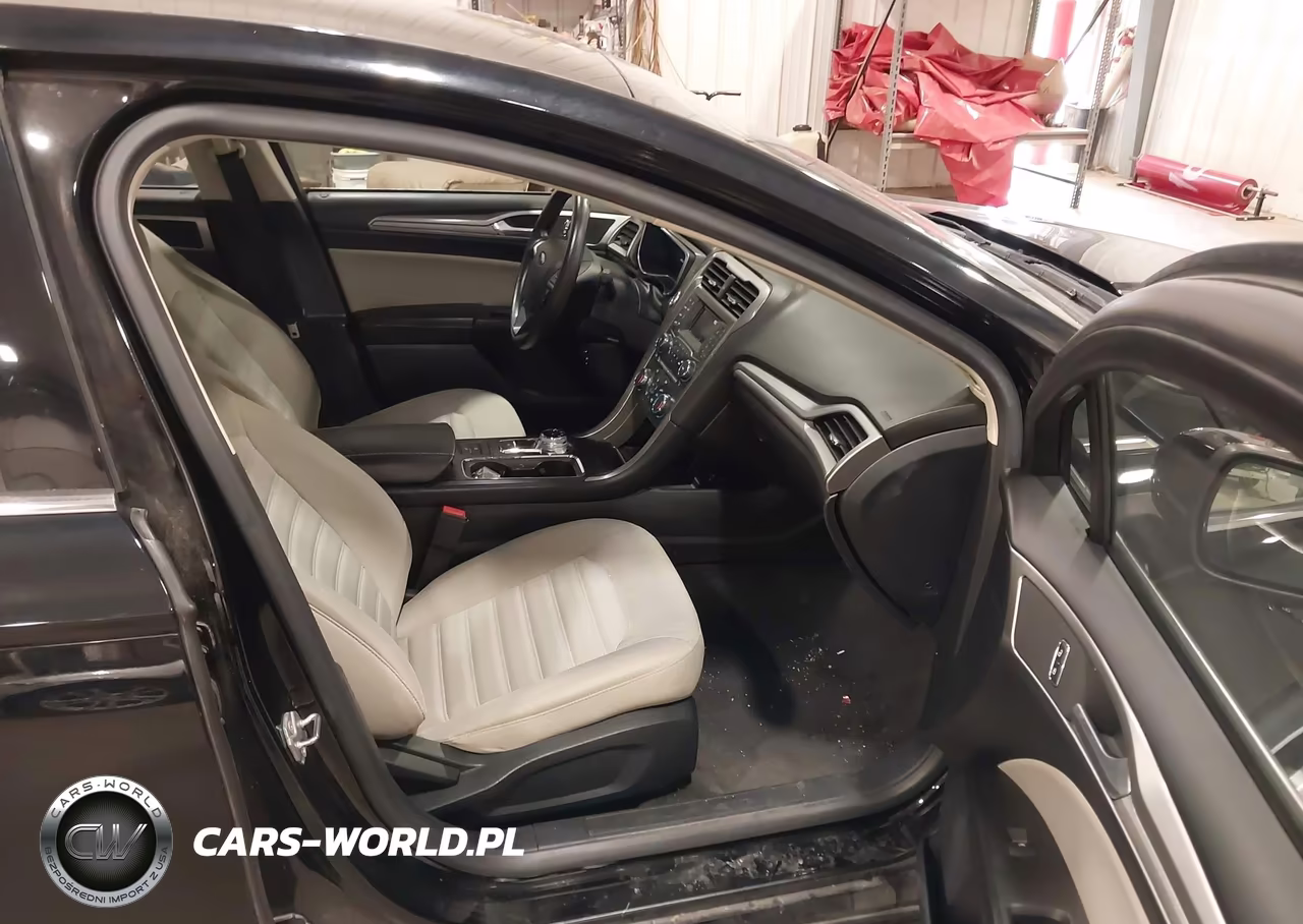 2018 Ford Fusion Hybrid S VIN:3FA6P0UU4JR122631 - 5