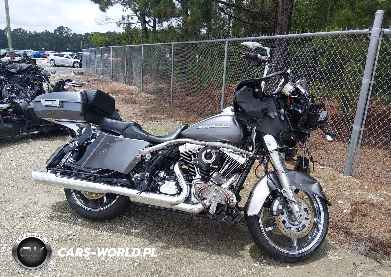2016 Harley-Davidson Fltrx Road Glide – zdjęcie 1 z 12