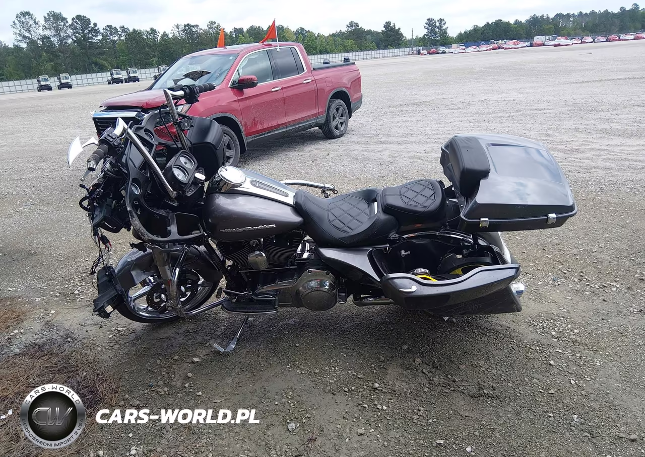 2016 Harley-Davidson Fltrx Road Glide VIN:1HD1KHM11GB678169 - 12
