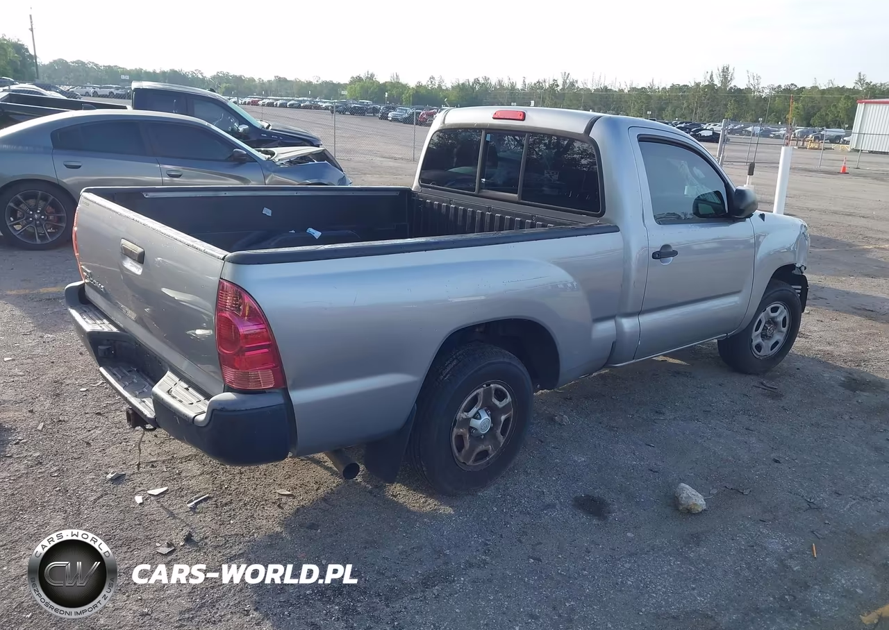 2014 Toyota Tacoma VIN:5TFNX4CN2EX040966 - 4