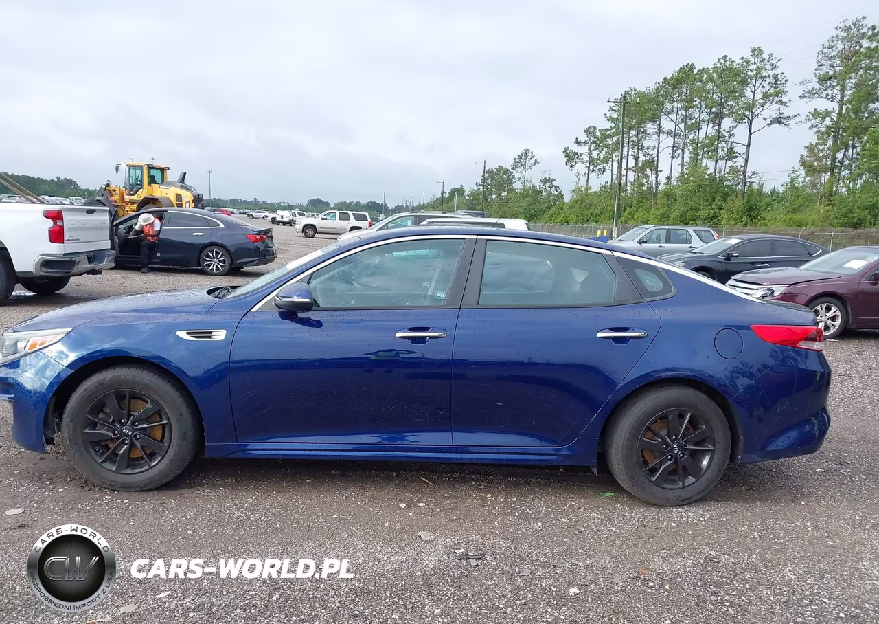 2017 Kia Optima Lx VIN:5XXGT4L38HG132419 - 14