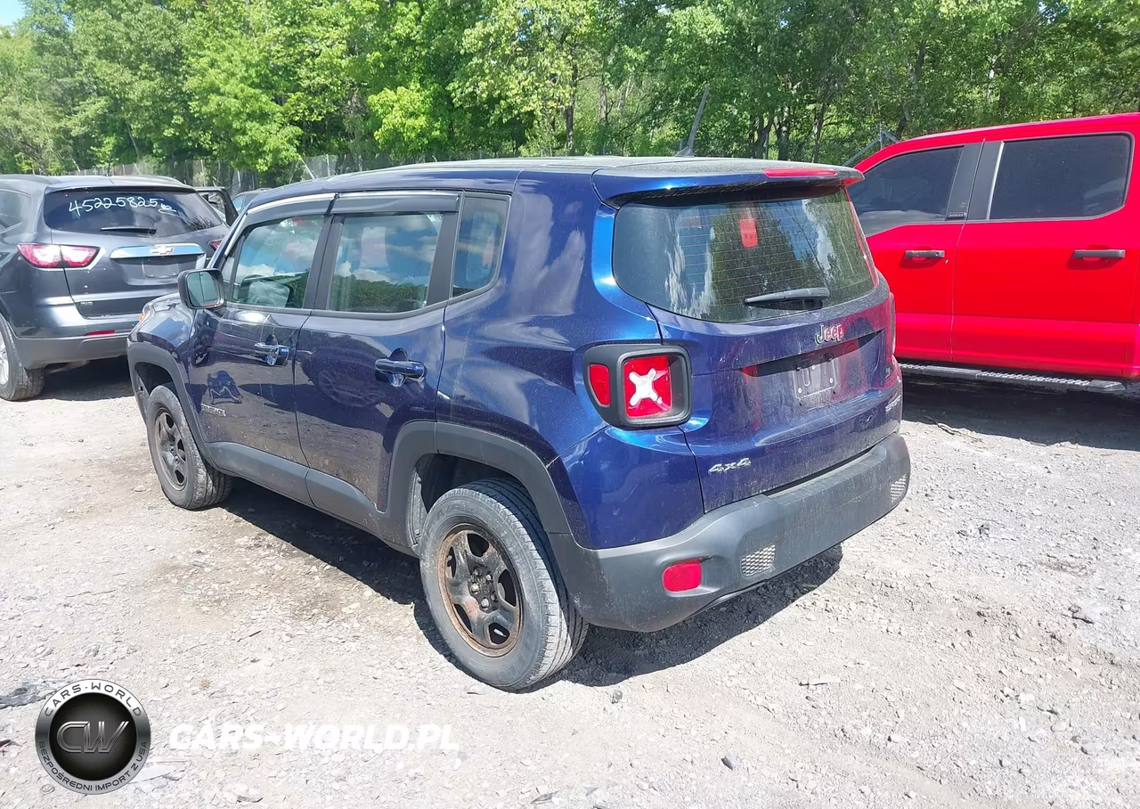 2017 Jeep Renegade Sport 4X4 VIN:ZACCJBAB2HPG40285 - 3