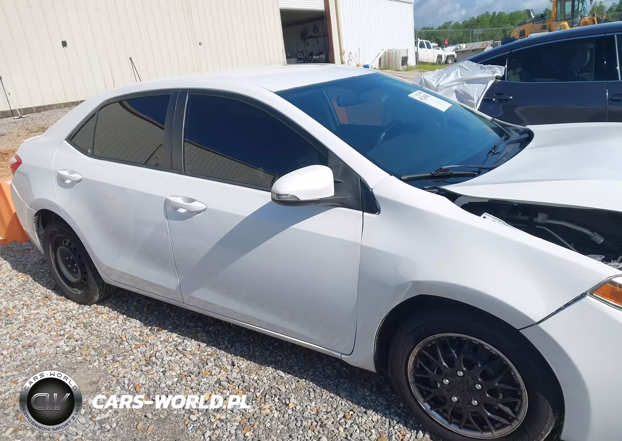 2015 Toyota Corolla S VIN:5YFBURHE7FP271511 - 14